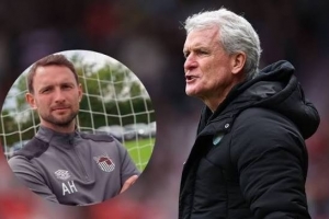 白发人送黑发人！曼联名宿马克·休斯之子心脏骤停猝死，年仅38岁